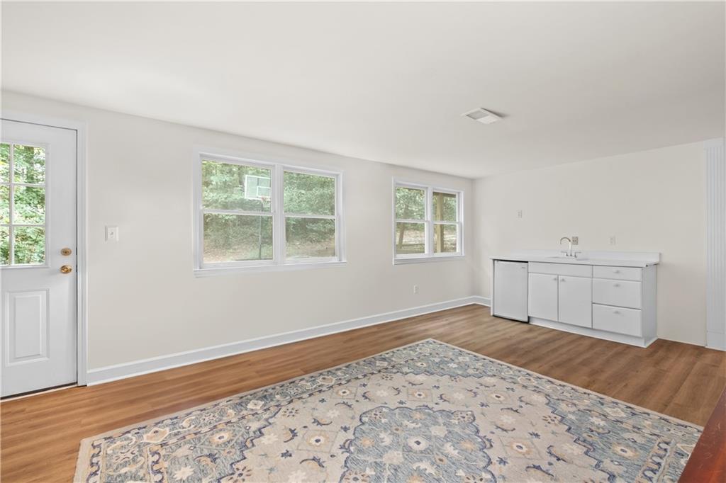 Terrace Level w/ kitchenette