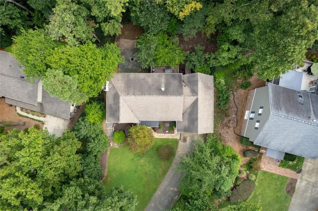 270 AMHERST Court, Sandy Springs, Georgia 30328, 7 Bedrooms Bedrooms, ,5 BathroomsBathrooms,Residential,Sold,270 AMHERST Court,7279389