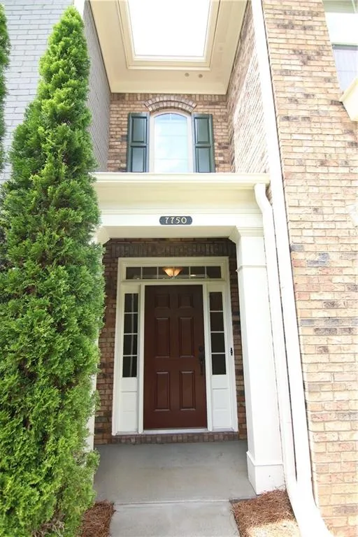 7750 Glisten Avenue Unit 292, Sandy Springs, Georgia 30328, 3 Bedrooms Bedrooms, ,2 BathroomsBathrooms,Residential,Sold,7750 Glisten Avenue Unit 292,6738337