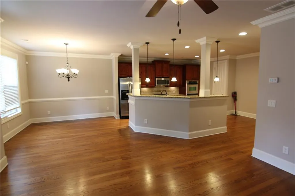 7750 Glisten Avenue Unit 292, Sandy Springs, Georgia 30328, 3 Bedrooms Bedrooms, ,2 BathroomsBathrooms,Residential,Sold,7750 Glisten Avenue Unit 292,6738337