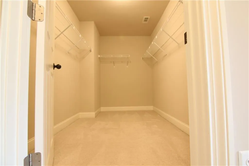 7750 Glisten Avenue Unit 292, Sandy Springs, Georgia 30328, 3 Bedrooms Bedrooms, ,2 BathroomsBathrooms,Residential,Sold,7750 Glisten Avenue Unit 292,6738337