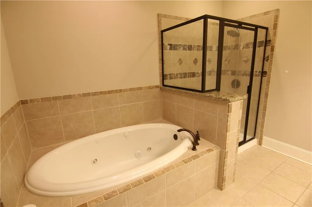 7750 Glisten Avenue Unit 292, Sandy Springs, Georgia 30328, 3 Bedrooms Bedrooms, ,2 BathroomsBathrooms,Residential,Sold,7750 Glisten Avenue Unit 292,6738337