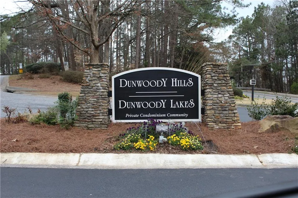 109 Gettysburg Place, Sandy Springs, Georgia 30350, 2 Bedrooms Bedrooms, ,1 BathroomBathrooms,Residential,Sold,109 Gettysburg Place,5977980