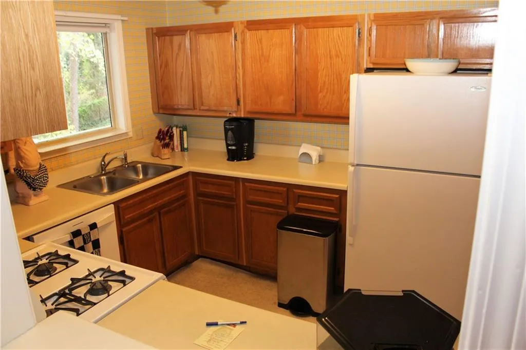 109 Gettysburg Place, Sandy Springs, Georgia 30350, 2 Bedrooms Bedrooms, ,1 BathroomBathrooms,Residential,Sold,109 Gettysburg Place,5977980