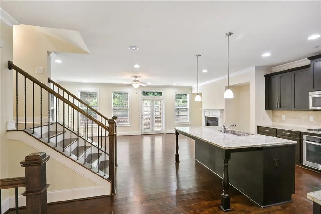 1225 Apperley Place, Sandy Springs, Georgia 30350, 4 Bedrooms Bedrooms, ,3 BathroomsBathrooms,Residential,Sold,1225 Apperley Place,6777494