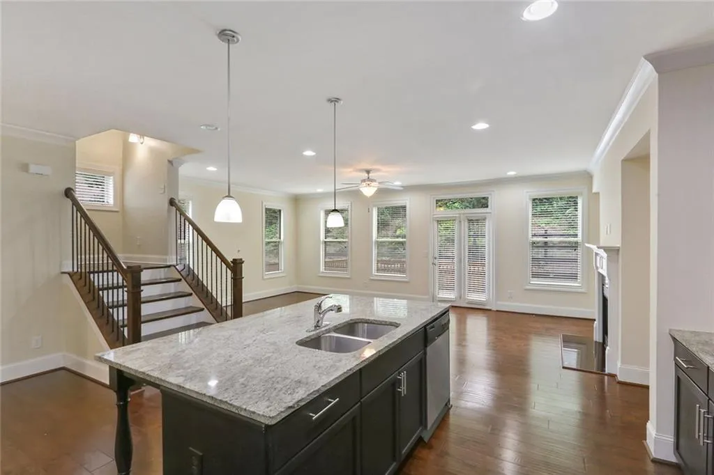 1225 Apperley Place, Sandy Springs, Georgia 30350, 4 Bedrooms Bedrooms, ,3 BathroomsBathrooms,Residential,Sold,1225 Apperley Place,6777494