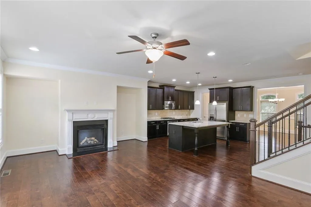 1225 Apperley Place, Sandy Springs, Georgia 30350, 4 Bedrooms Bedrooms, ,3 BathroomsBathrooms,Residential,Sold,1225 Apperley Place,6777494