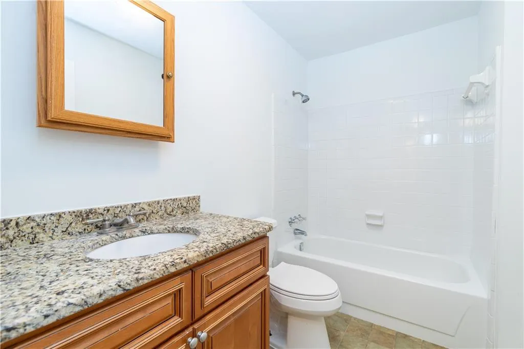 1201 Old Hammond Chase, Sandy Springs, Georgia 30350, 3 Bedrooms Bedrooms, ,2 BathroomsBathrooms,Residential,Sold,1201 Old Hammond Chase,7107512