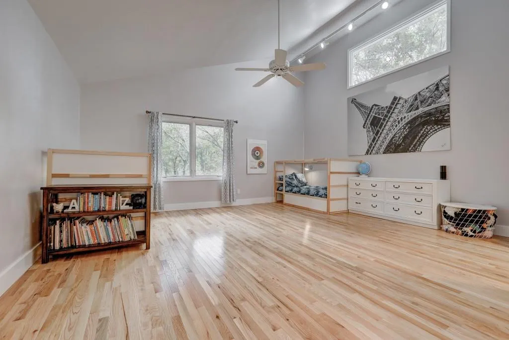 220 Cameron Glen Court, Sandy Springs, Georgia 30328, 5 Bedrooms Bedrooms, ,4 BathroomsBathrooms,Residential,Sold,220 Cameron Glen Court,6802571