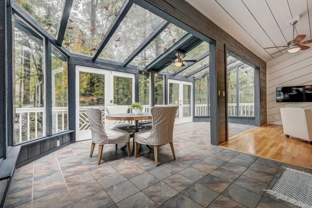 220 Cameron Glen Court, Sandy Springs, Georgia 30328, 5 Bedrooms Bedrooms, ,4 BathroomsBathrooms,Residential,Sold,220 Cameron Glen Court,6802571