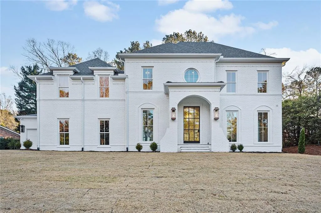 715 Amberidge Trail, Sandy Springs, Georgia 30328, 5 Bedrooms Bedrooms, ,4 BathroomsBathrooms,Residential,Sold,715 Amberidge Trail,6988199