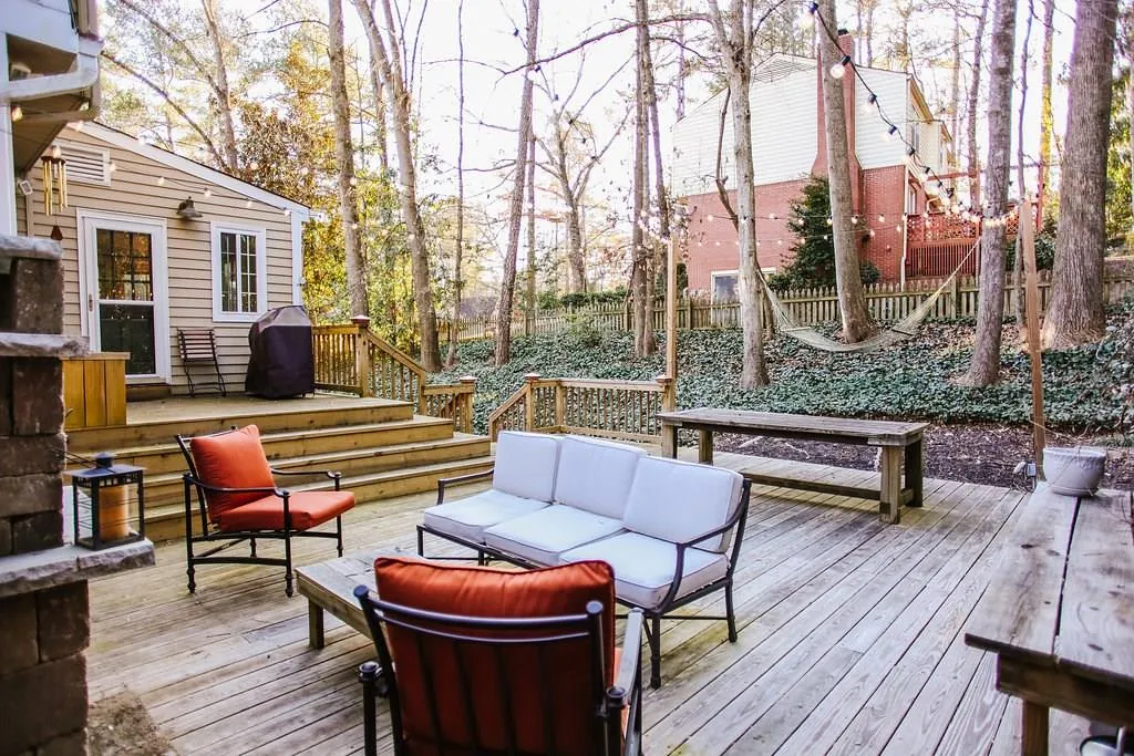 6760 Wright Road Ne, Atlanta, Georgia 30328, 4 Bedrooms Bedrooms, ,2 BathroomsBathrooms,Residential,Sold,6760 Wright Road Ne,5955237