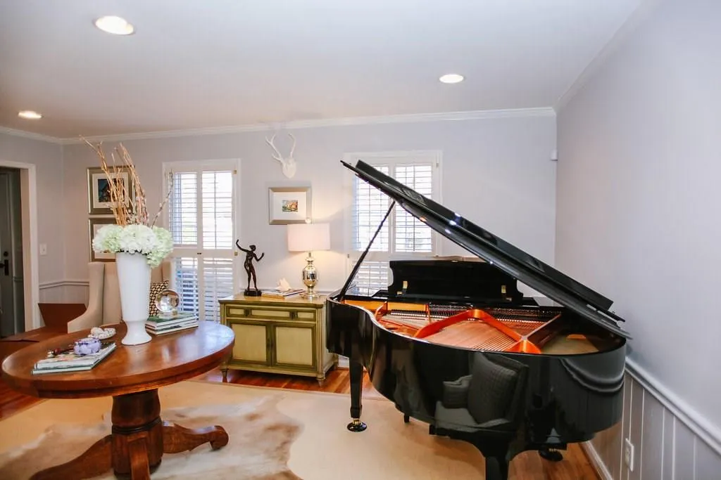 6760 Wright Road Ne, Atlanta, Georgia 30328, 4 Bedrooms Bedrooms, ,2 BathroomsBathrooms,Residential,Sold,6760 Wright Road Ne,5955237
