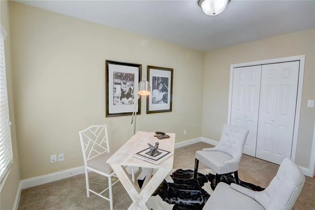 6980 Roswell Road Unit D10, Sandy Springs, Georgia 30328, 2 Bedrooms Bedrooms, ,2 BathroomsBathrooms,Residential,Sold,6980 Roswell Road Unit D10,6985134