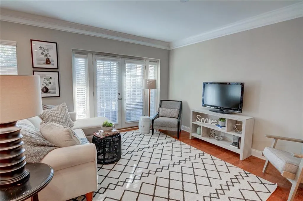 6980 Roswell Road Unit D10, Sandy Springs, Georgia 30328, 2 Bedrooms Bedrooms, ,2 BathroomsBathrooms,Residential,Sold,6980 Roswell Road Unit D10,6985134