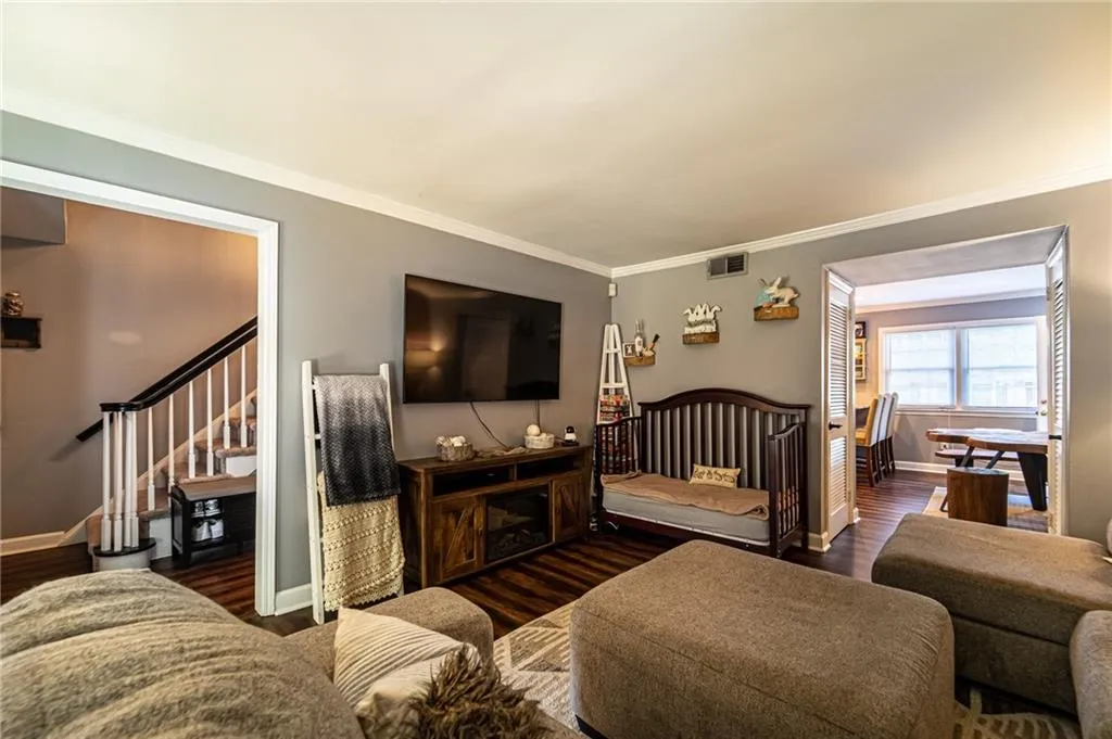 6520 Roswell Road Ne Unit 97, Sandy Springs, Georgia 30328, 3 Bedrooms Bedrooms, ,2 BathroomsBathrooms,Residential,Sold,6520 Roswell Road Ne Unit 97,7129494