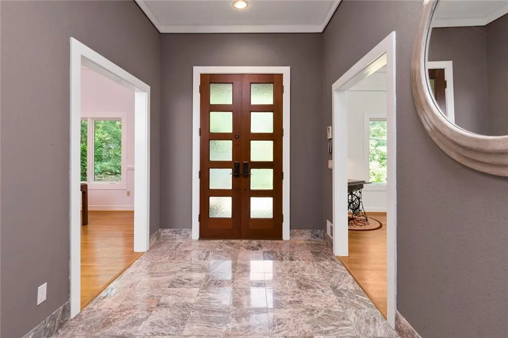 6105 Heards Creek Drive, Sandy Springs, Georgia 30328, 4 Bedrooms Bedrooms, ,3 BathroomsBathrooms,Residential,Sold,6105 Heards Creek Drive,5865813