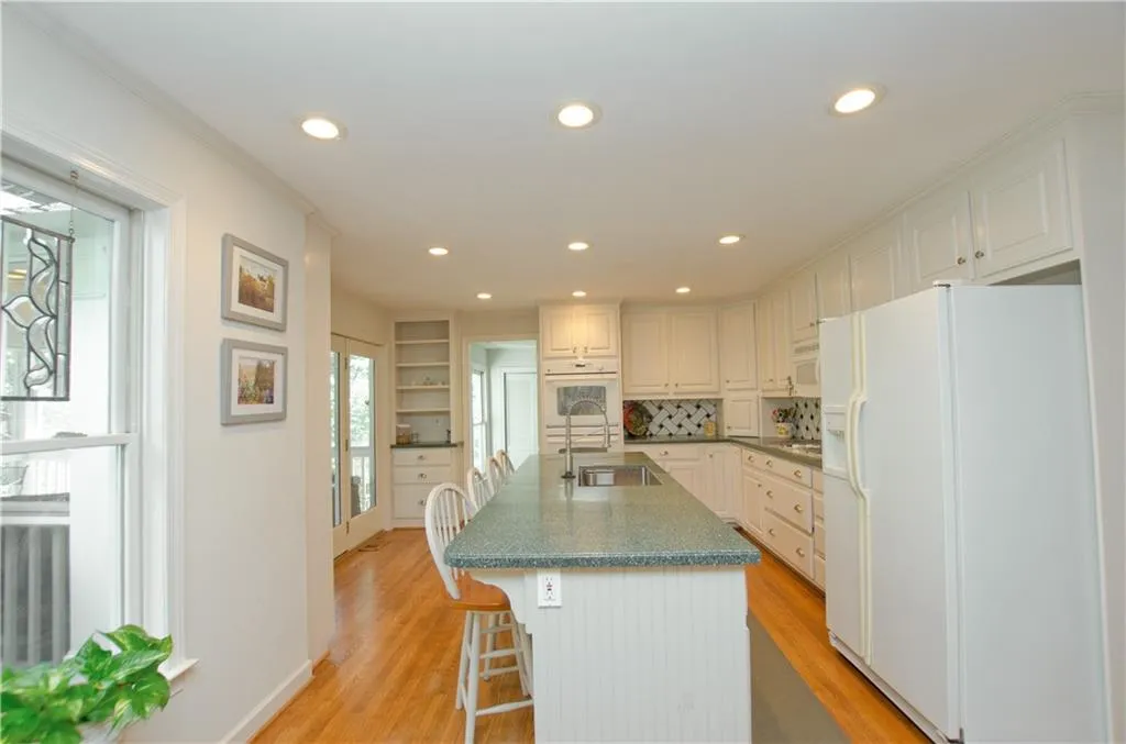 4495 Glengary Drive Ne, Atlanta, Georgia 30342, 4 Bedrooms Bedrooms, ,3 BathroomsBathrooms,Residential,Sold,4495 Glengary Drive Ne,7552145