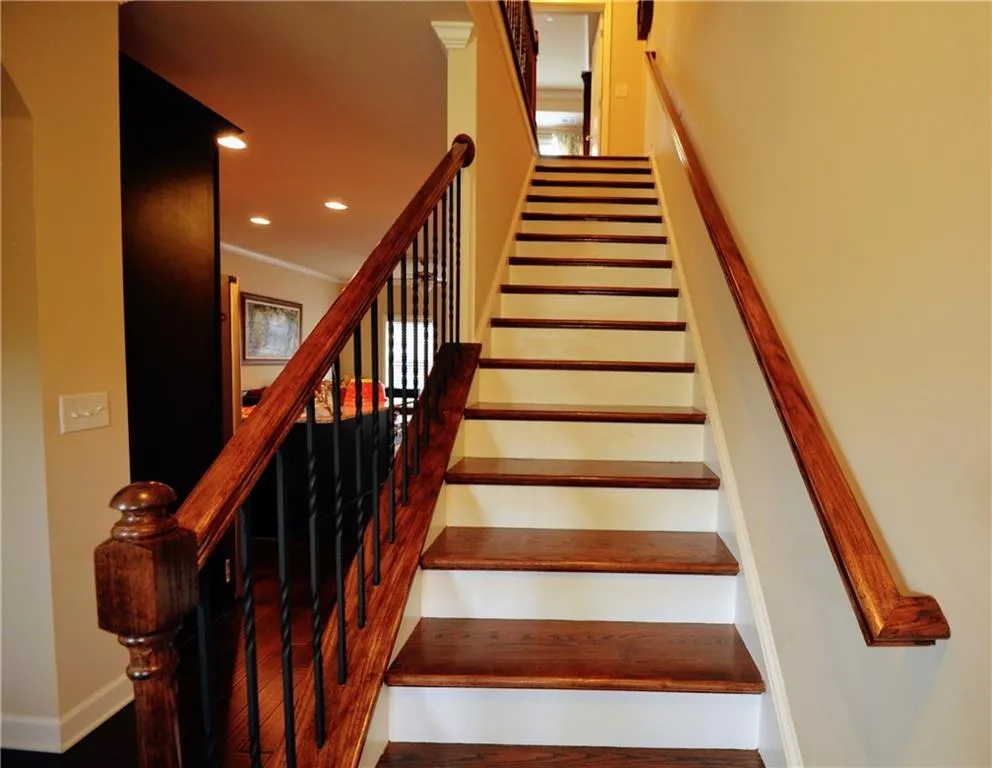 7430 Highland Bluff, Atlanta, Georgia 30328, 3 Bedrooms Bedrooms, ,3 BathroomsBathrooms,Residential,Sold,7430 Highland Bluff,5904378