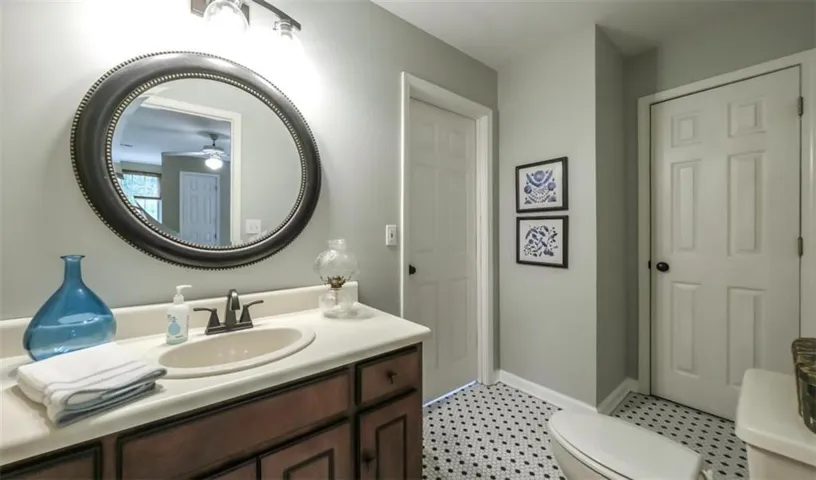1170