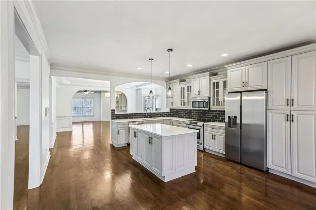 2108 Main Street Nw, Atlanta, Georgia 30318, 4 Bedrooms Bedrooms, ,4 BathroomsBathrooms,Residential,For Sale,2108 Main Street Nw,7605974