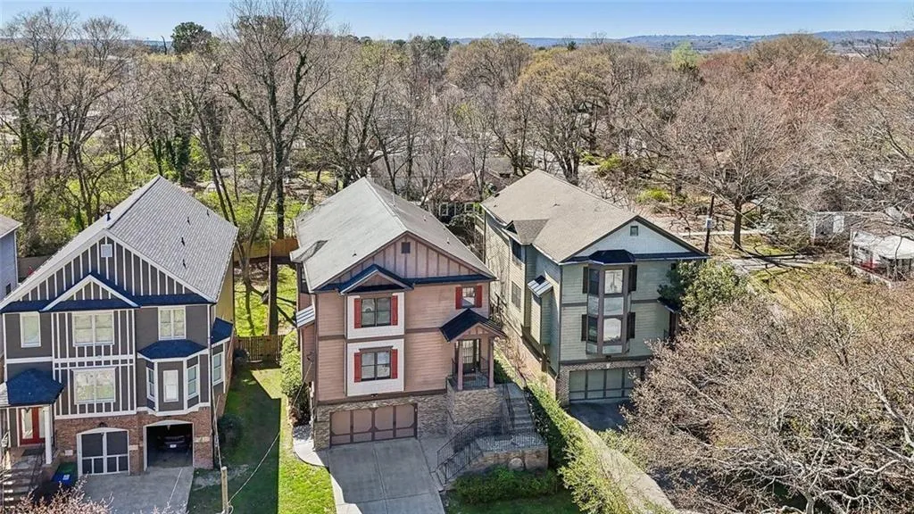 2108 Main Street Nw, Atlanta, Georgia 30318, 4 Bedrooms Bedrooms, ,4 BathroomsBathrooms,Residential,For Sale,2108 Main Street Nw,7605974