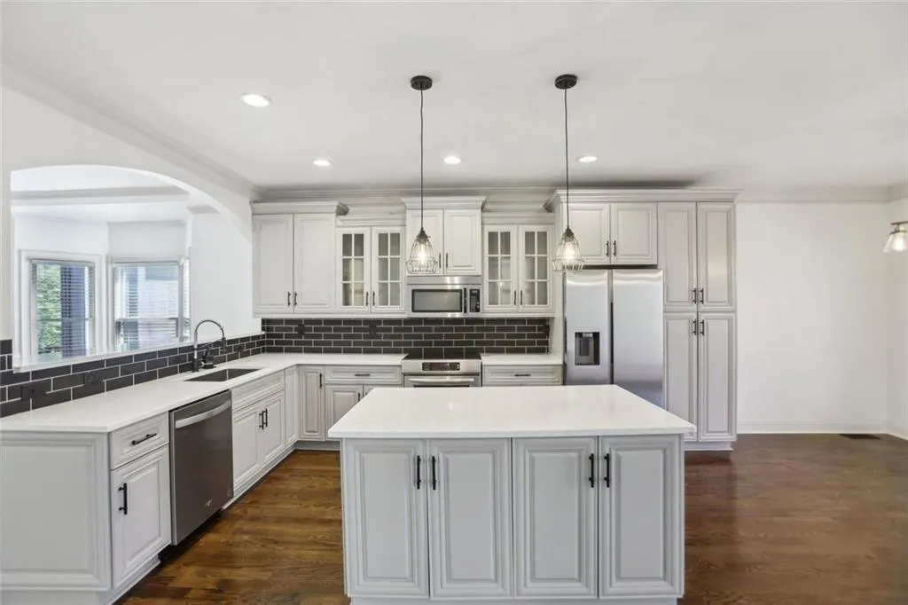 2108 Main Street Nw, Atlanta, Georgia 30318, 4 Bedrooms Bedrooms, ,4 BathroomsBathrooms,Residential,For Sale,2108 Main Street Nw,7605974