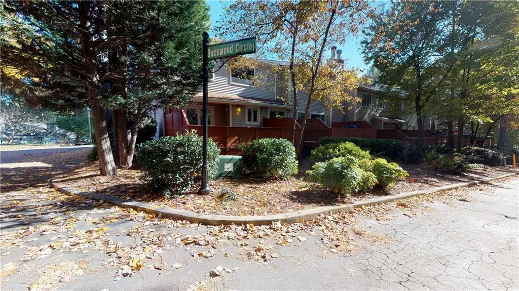 78 Basswood Circle, Atlanta, Georgia 30328, 3 Bedrooms Bedrooms, ,2 BathroomsBathrooms,Residential,Sold,78 Basswood Circle,6717076