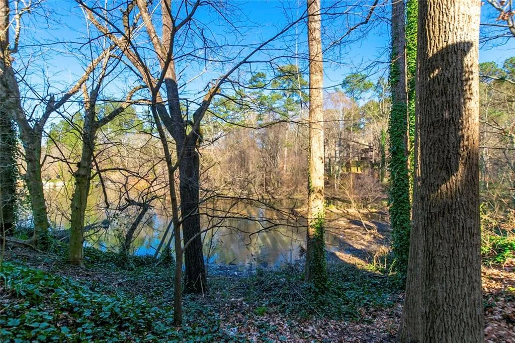 8913 Carroll Manor, Atlanta, Georgia 30350, 3 Bedrooms Bedrooms, ,2 BathroomsBathrooms,Residential,Sold,8913 Carroll Manor,6987852