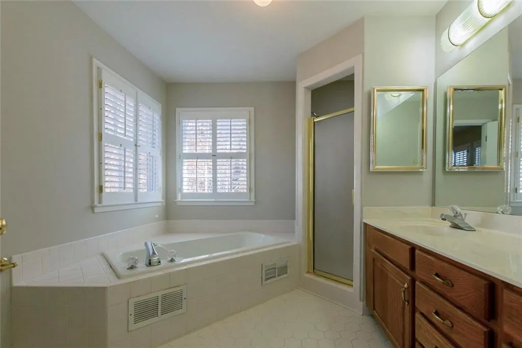 8913 Carroll Manor, Atlanta, Georgia 30350, 3 Bedrooms Bedrooms, ,2 BathroomsBathrooms,Residential,Sold,8913 Carroll Manor,6987852
