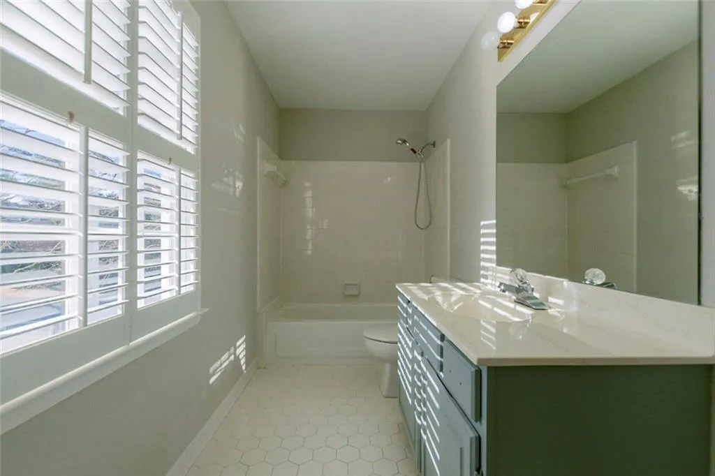 8913 Carroll Manor, Atlanta, Georgia 30350, 3 Bedrooms Bedrooms, ,2 BathroomsBathrooms,Residential,Sold,8913 Carroll Manor,6987852