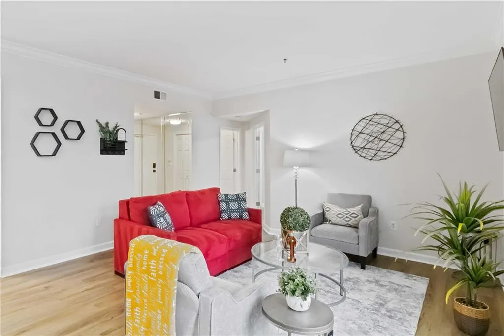 2161 Peachtree Road Ne Unit 405, Atlanta, Georgia 30309, 2 Bedrooms Bedrooms, 0 ,2 BathroomsBathrooms,Residential,Sold,2161 Peachtree Road Ne Unit 405,7689801