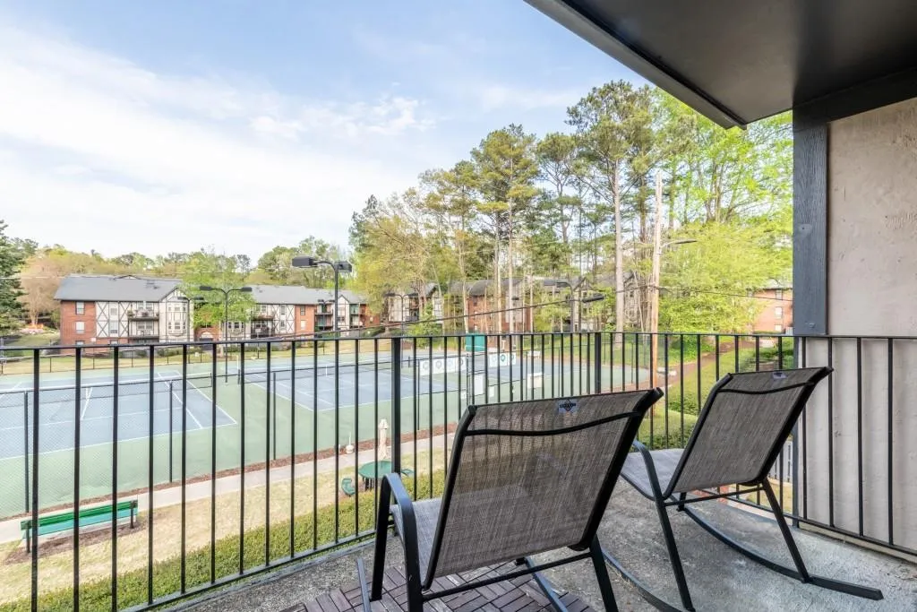 6851 Roswell Road Unit K-11, Sandy Springs, Georgia 30328, 2 Bedrooms Bedrooms, ,2 BathroomsBathrooms,Residential,Sold,6851 Roswell Road Unit K-11,7031818