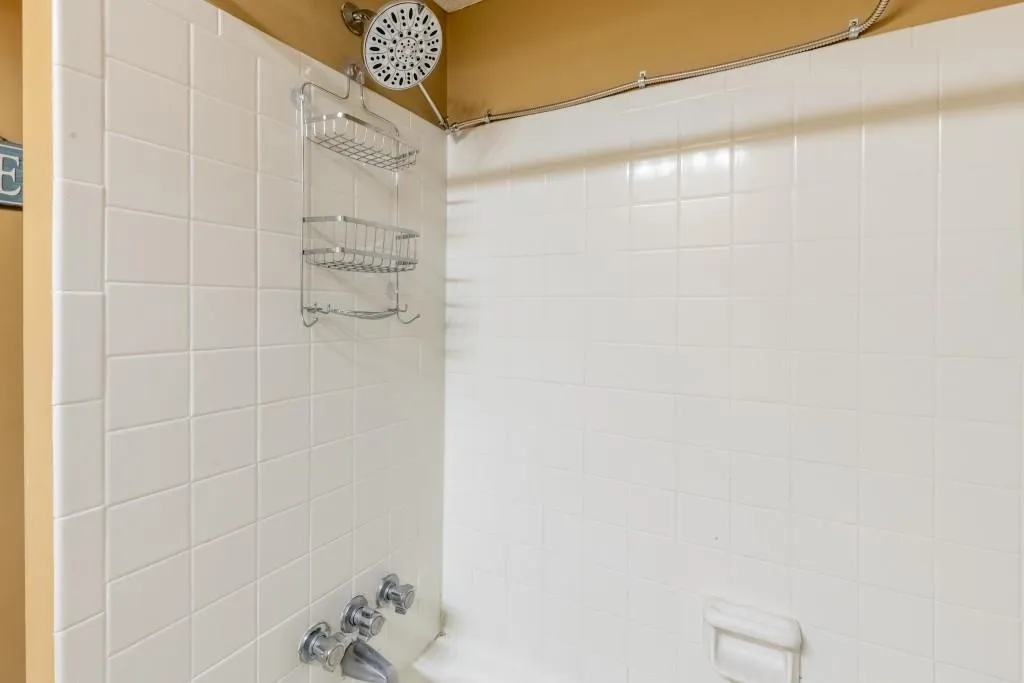 6851 Roswell Road Unit K-11, Sandy Springs, Georgia 30328, 2 Bedrooms Bedrooms, ,2 BathroomsBathrooms,Residential,Sold,6851 Roswell Road Unit K-11,7031818
