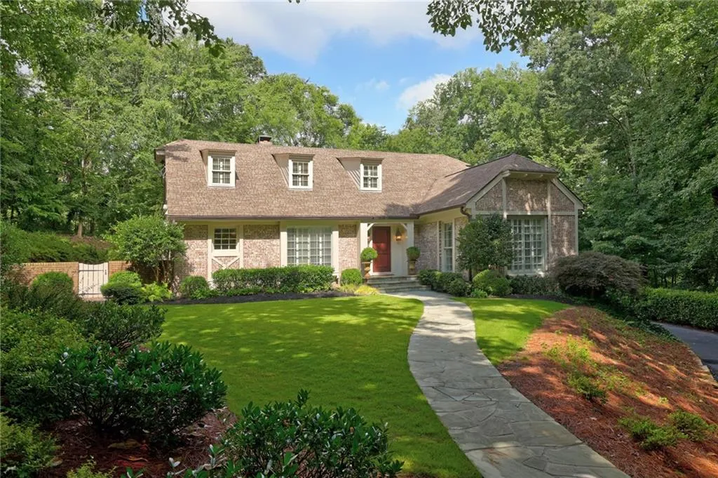 5240 Kenbrook Way, Sandy Springs, Georgia 30327, 4 Bedrooms Bedrooms, 0 ,4 BathroomsBathrooms,Residential,For Sale,5240 Kenbrook Way,7808068
