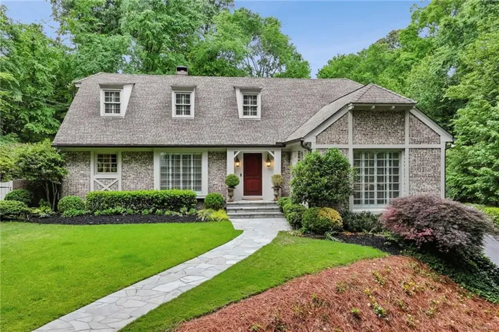 5240 Kenbrook Way, Sandy Springs, Georgia 30327
