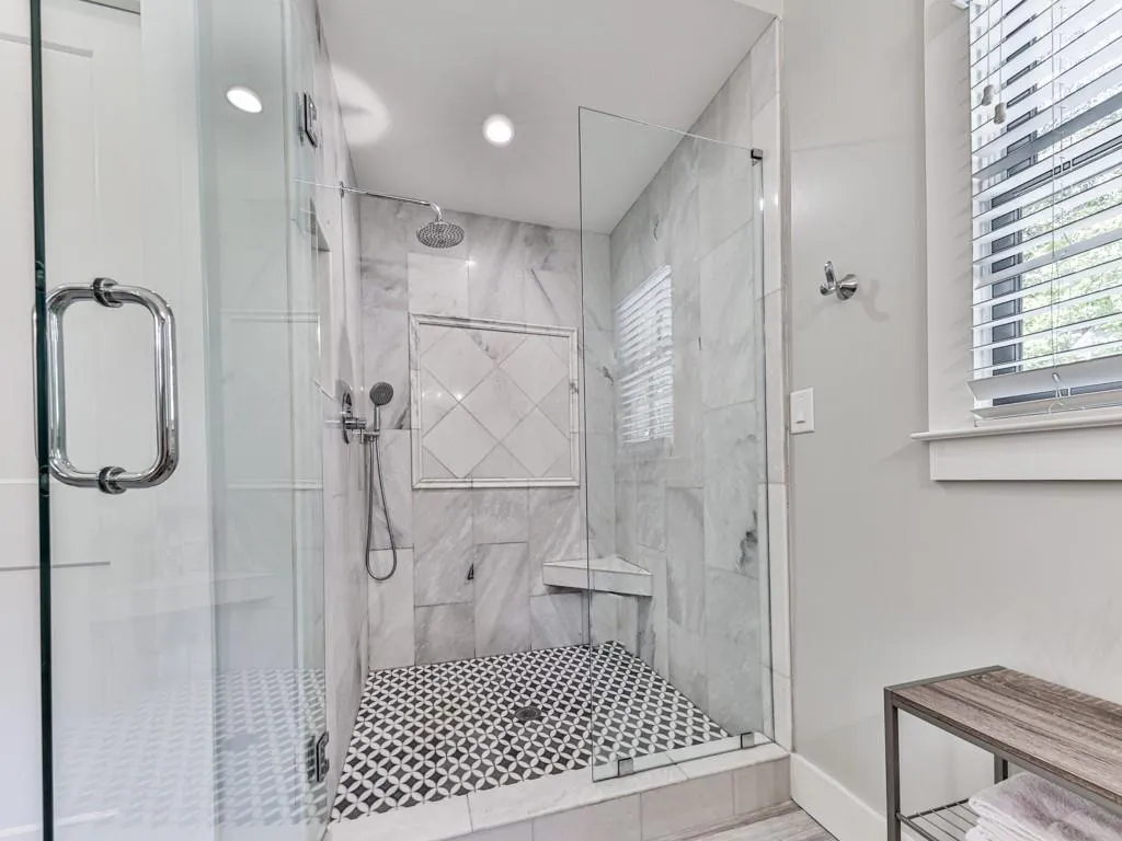 840 Edgewater Trail, Atlanta, Georgia 30328, 5 Bedrooms Bedrooms, ,4 BathroomsBathrooms,Residential,Sold,840 Edgewater Trail,6973024