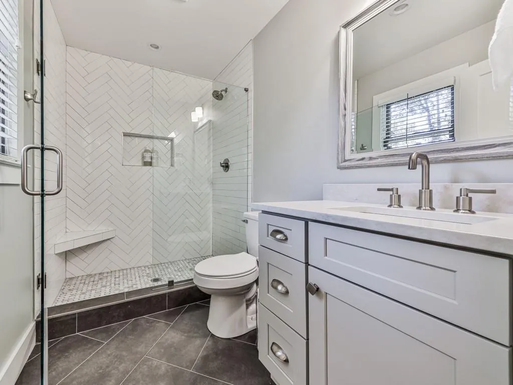 840 Edgewater Trail, Atlanta, Georgia 30328, 5 Bedrooms Bedrooms, ,4 BathroomsBathrooms,Residential,Sold,840 Edgewater Trail,6973024