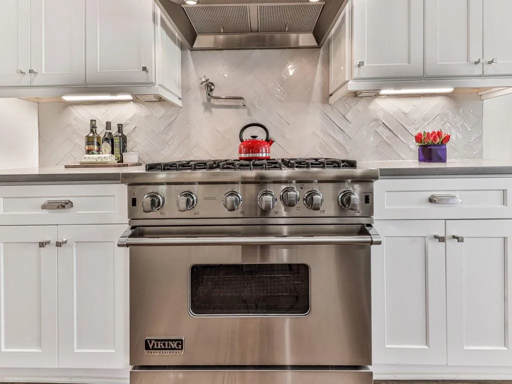 840 Edgewater Trail, Atlanta, Georgia 30328, 5 Bedrooms Bedrooms, ,4 BathroomsBathrooms,Residential,Sold,840 Edgewater Trail,6973024