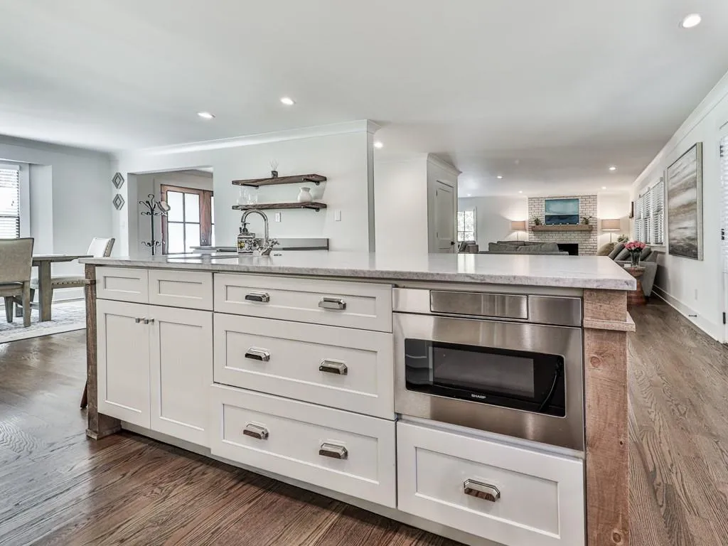 840 Edgewater Trail, Atlanta, Georgia 30328, 5 Bedrooms Bedrooms, ,4 BathroomsBathrooms,Residential,Sold,840 Edgewater Trail,6973024