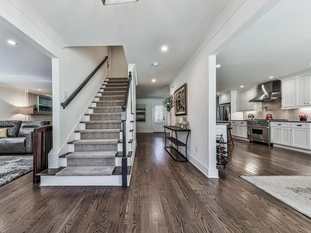 840 Edgewater Trail, Atlanta, Georgia 30328, 5 Bedrooms Bedrooms, ,4 BathroomsBathrooms,Residential,Sold,840 Edgewater Trail,6973024