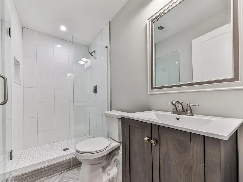 840 Edgewater Trail, Atlanta, Georgia 30328, 5 Bedrooms Bedrooms, ,4 BathroomsBathrooms,Residential,Sold,840 Edgewater Trail,6973024