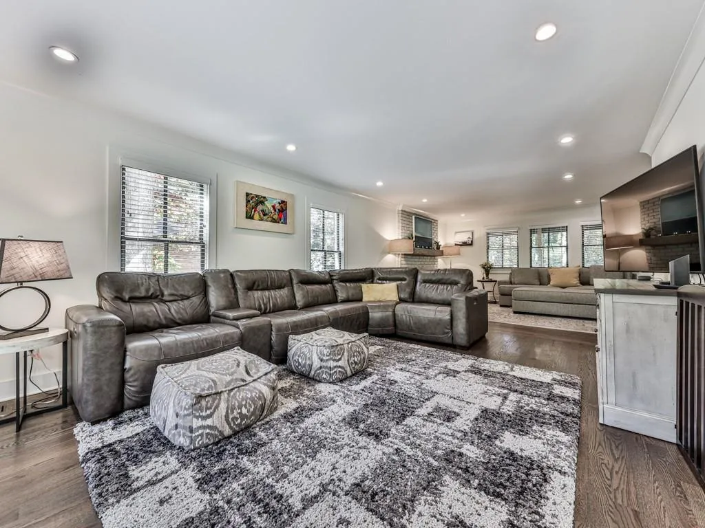 840 Edgewater Trail, Atlanta, Georgia 30328, 5 Bedrooms Bedrooms, ,4 BathroomsBathrooms,Residential,Sold,840 Edgewater Trail,6973024