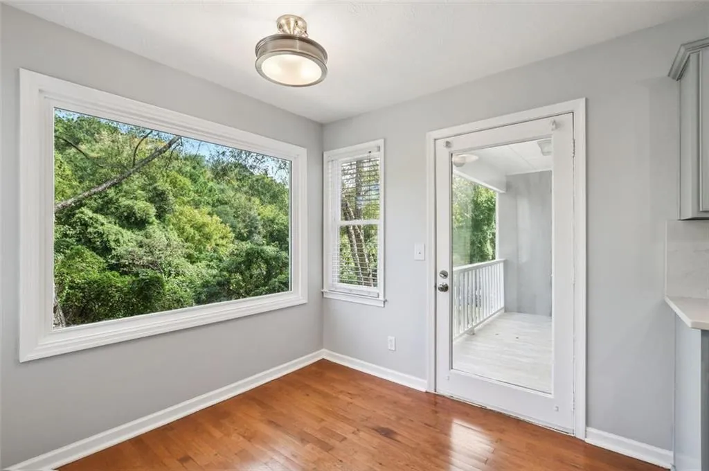 17 Saint Claire Lane Ne, Atlanta, Georgia 30324, 2 Bedrooms Bedrooms, ,2 BathroomsBathrooms,Residential,For Sale,17 Saint Claire Lane Ne,7662788