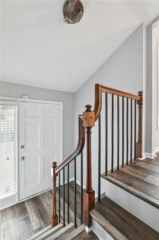 17 Saint Claire Lane Ne, Atlanta, Georgia 30324, 2 Bedrooms Bedrooms, ,2 BathroomsBathrooms,Residential,For Sale,17 Saint Claire Lane Ne,7662788