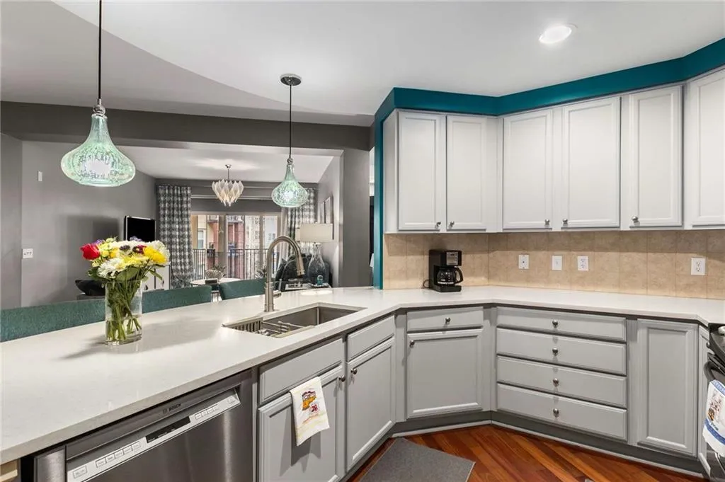 Newer refrigerator and dishwasher