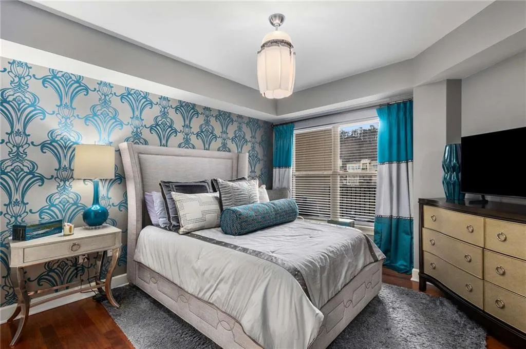 Carry the luxury into the bedroom- this one looks straight out of a magazine!