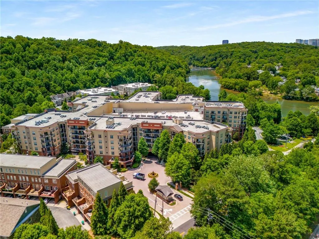 One River Place is a combination of 2 condo communities, townhomes and single family detached residences offering a diverse blend of products. The property sits along the banks of the Chattahoochee river and is very close to several state parks.
