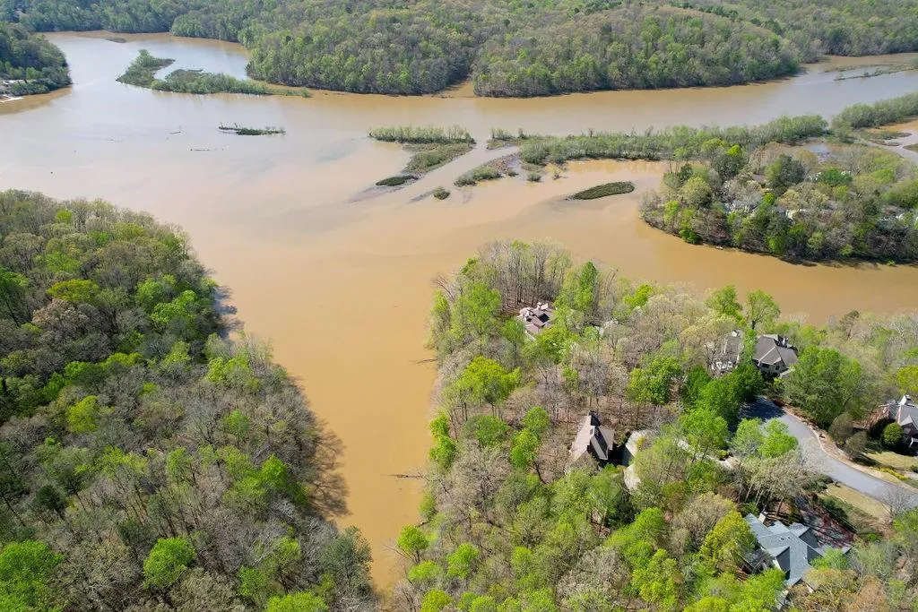 27 Wing Mill Road, Sandy Springs, Georgia 30350, 5 Bedrooms Bedrooms, ,4 BathroomsBathrooms,Residential,Sold,27 Wing Mill Road,7205706