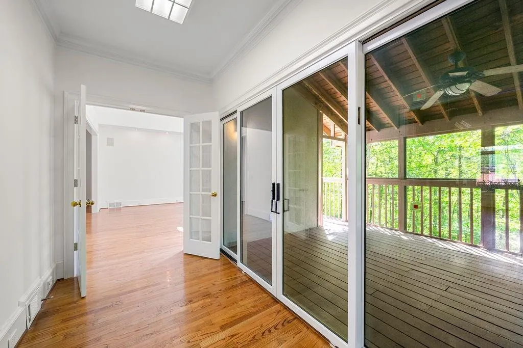 27 Wing Mill Road, Sandy Springs, Georgia 30350, 5 Bedrooms Bedrooms, ,4 BathroomsBathrooms,Residential,Sold,27 Wing Mill Road,7205706